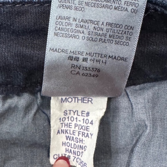 MOTHER The Pixie Ankle Fray Skinny Jeans (Holding Hands) - Picture 9 of 10